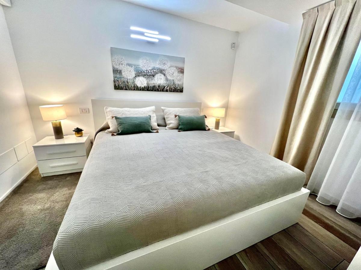 Paganini Suites And Apartments Sirmione Exteriér fotografie