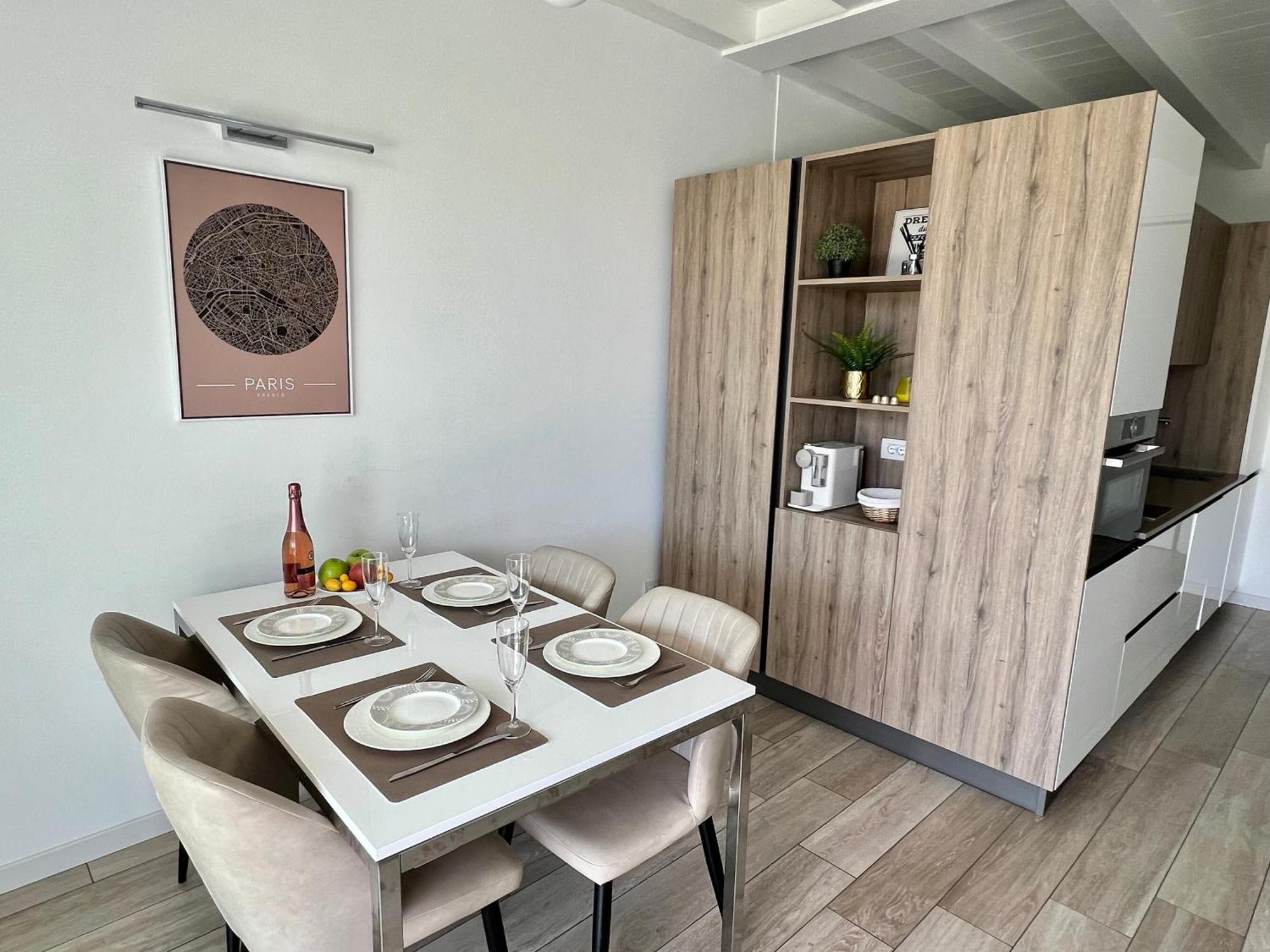 Paganini Suites And Apartments Sirmione Pokoj fotografie